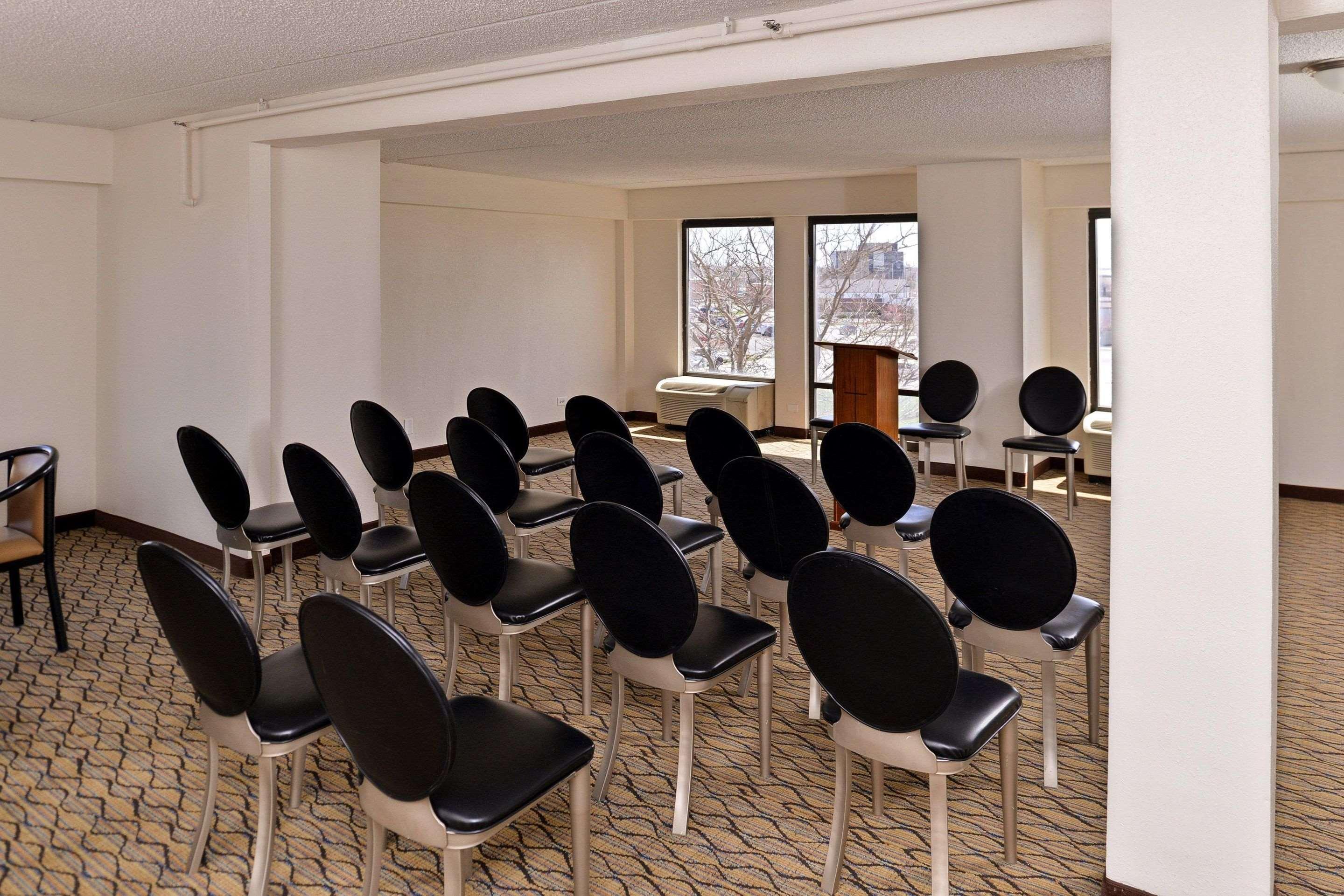 Hotel Quality & Near I-57 Matteson